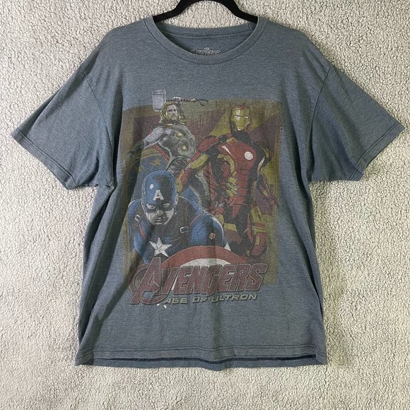 Avengers Graphic Tee Large Blue Red Short Sleeves Iron Man - Picture 1 of 15
